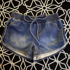 Sz XS/S Vintage Blue Jean Shorts with Curved Hem